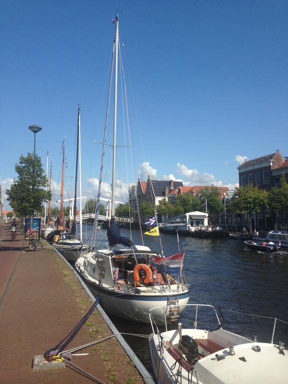 Turfhuys Aan Het Spaarne Haarlem Kültér fotó